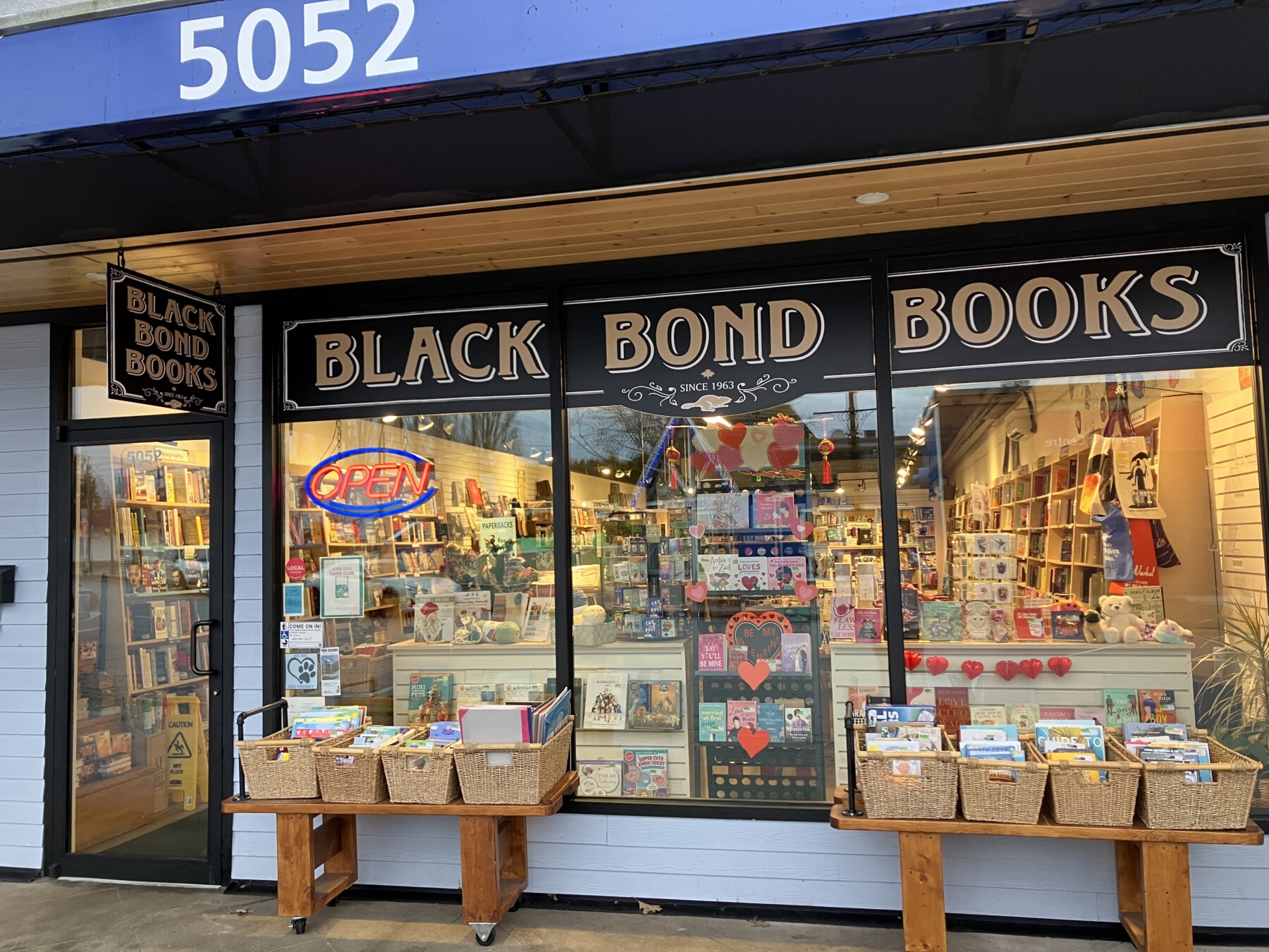Black Bond Books (Ladner Village)
